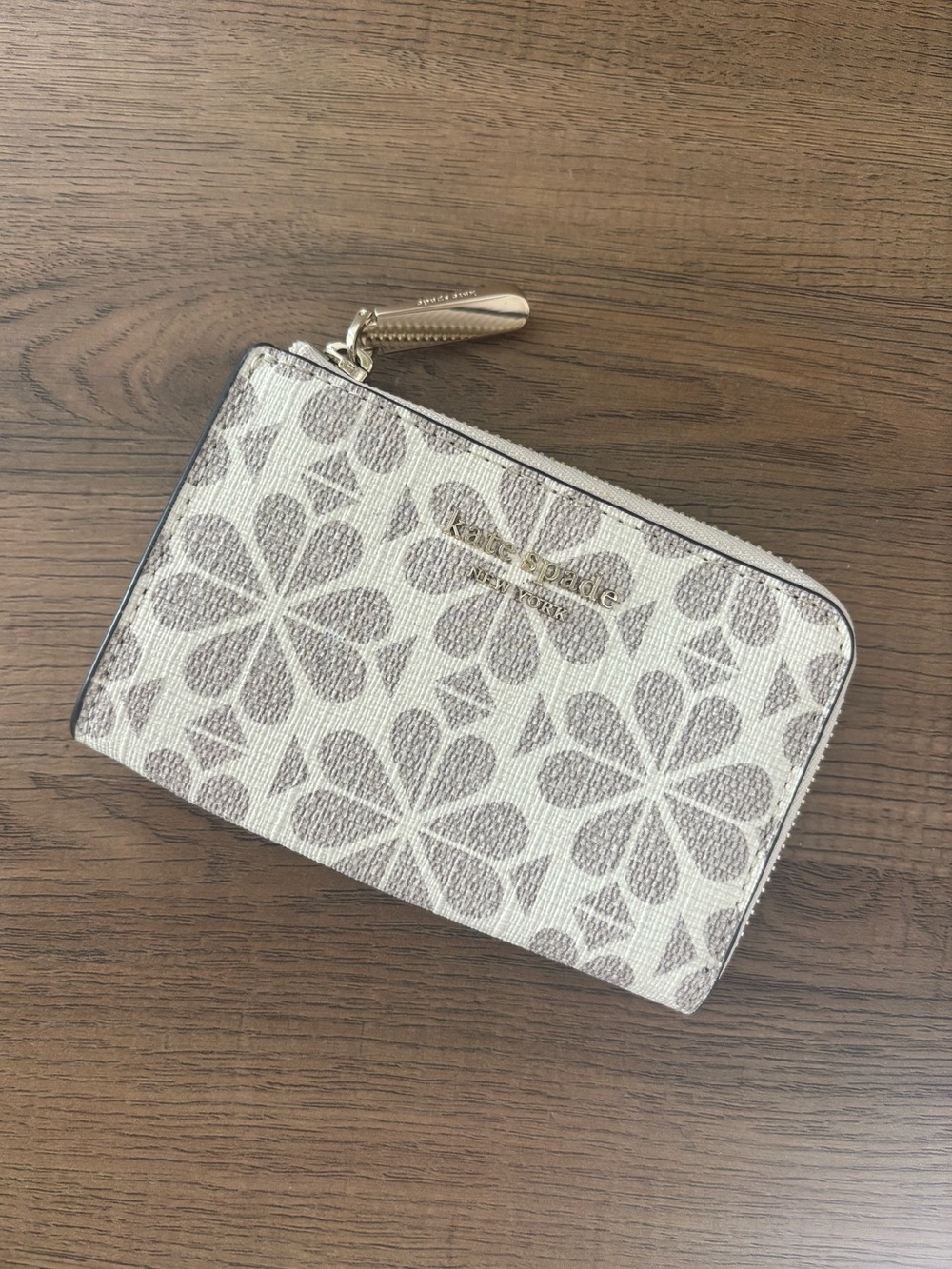 Kate Spade Flower Key Pouch Wallet